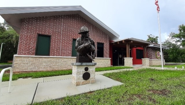firefighter statue 2