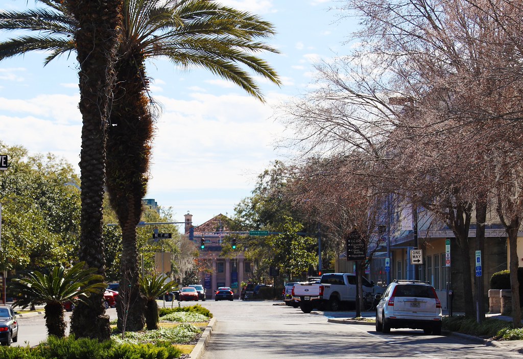 TPO image - traffic downtown Gainesville